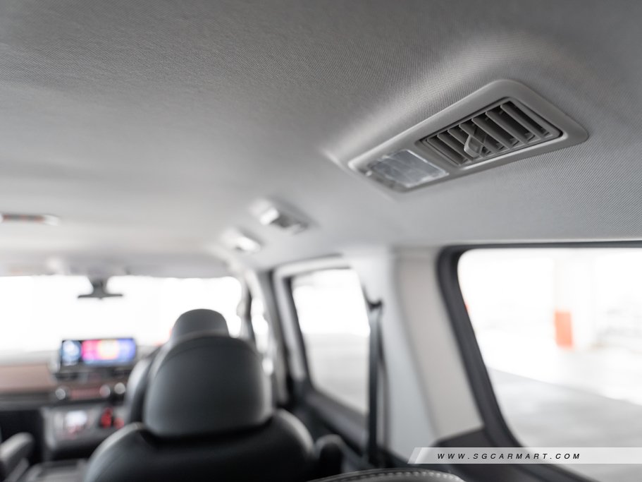 https://i.i-sgcm.com/new_cars/cars/12237/12237_g42