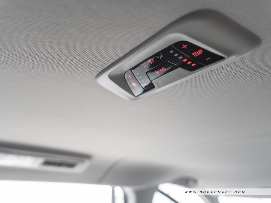 https://i.i-sgcm.com/new_cars/cars/12237/12237_g43