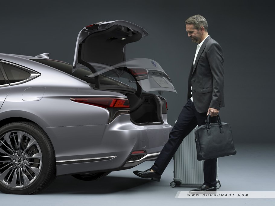 https://i.i-sgcm.com/new_cars/cars/12243/12243_g68
