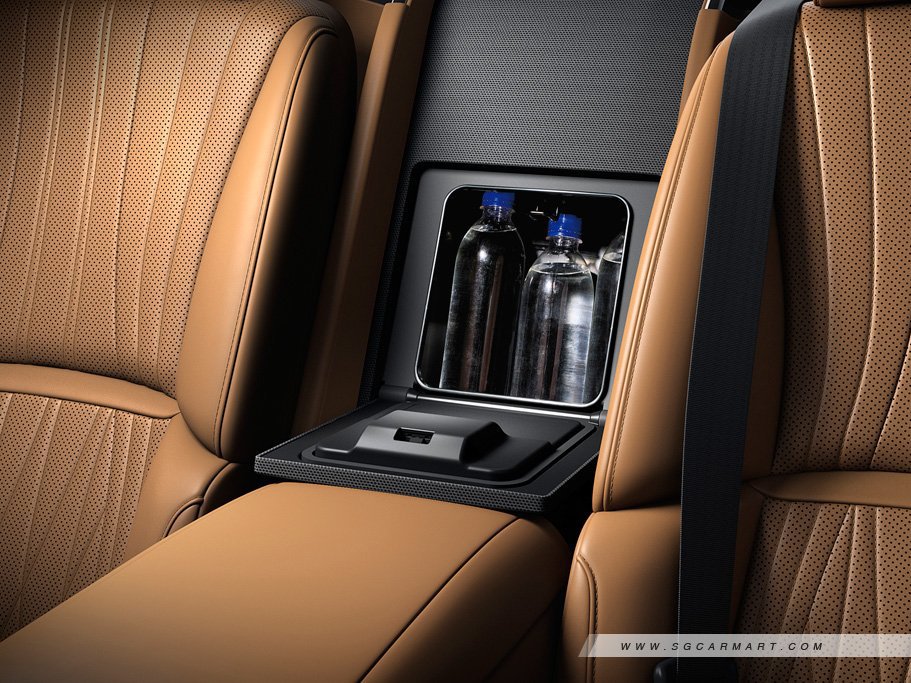 https://i.i-sgcm.com/new_cars/cars/12243/12243_g82