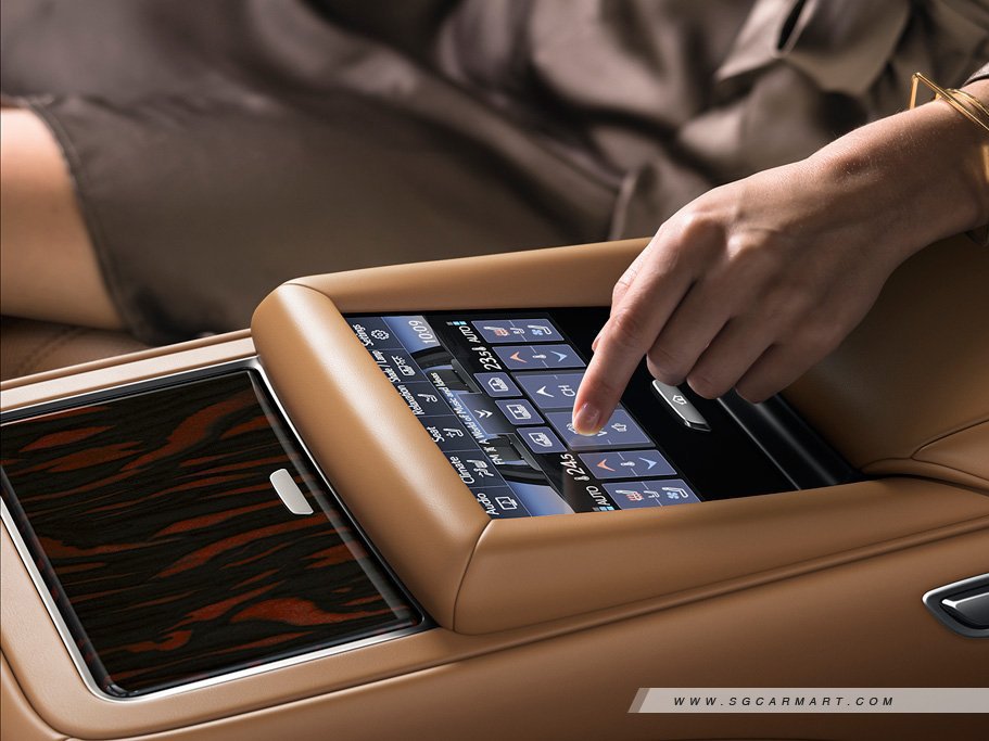 https://i.i-sgcm.com/new_cars/cars/12244/12244_g47