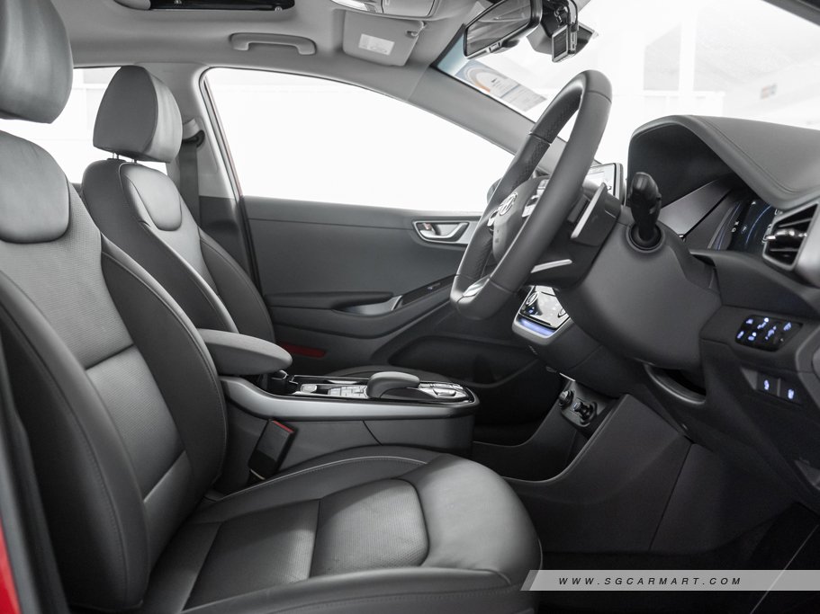 https://i.i-sgcm.com/new_cars/cars/12246/12246_g103