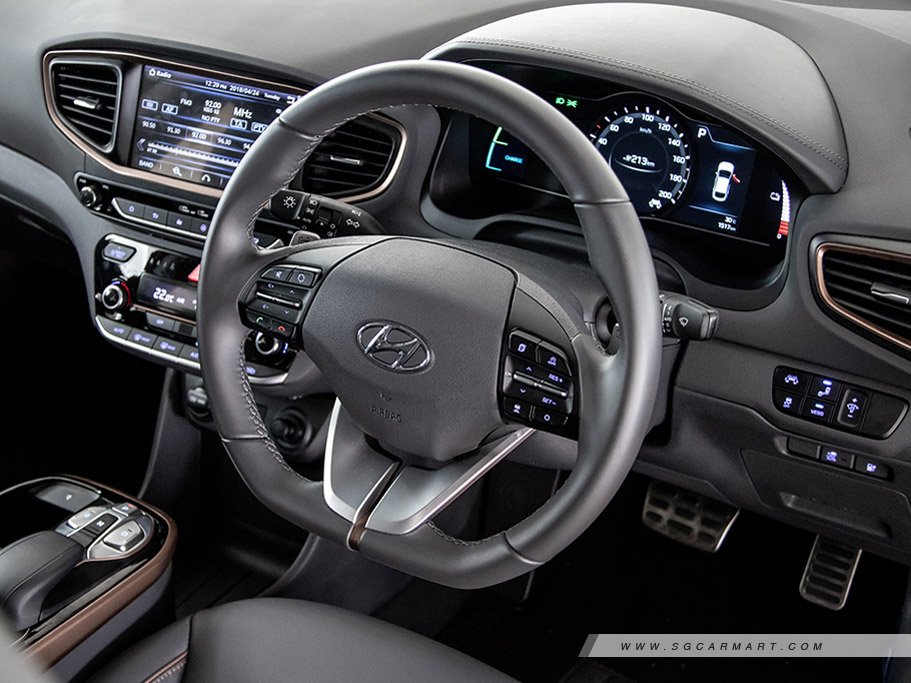 https://i.i-sgcm.com/new_cars/cars/12246/12246_g21