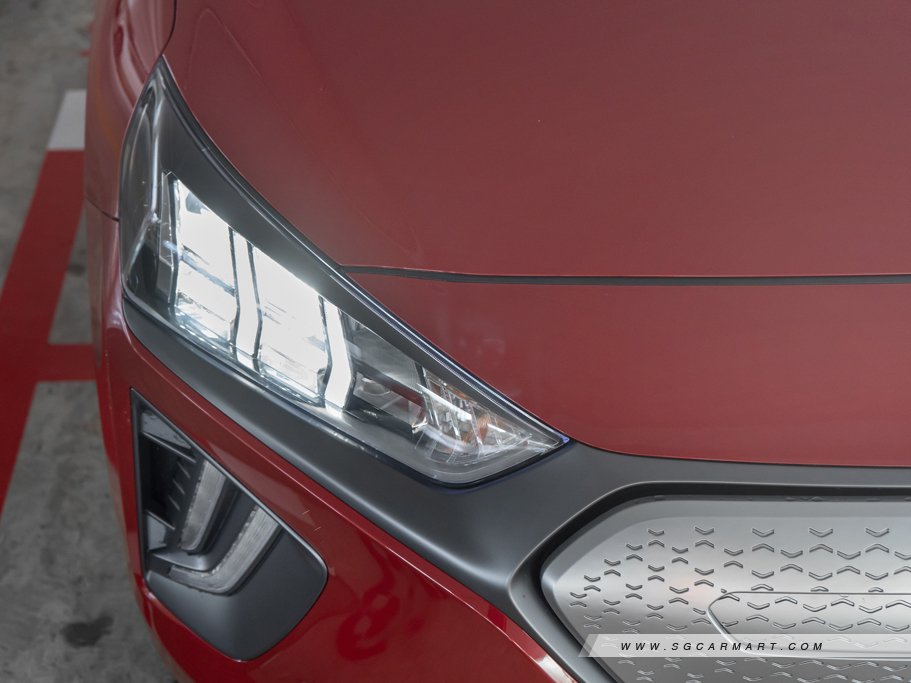 https://i.i-sgcm.com/new_cars/cars/12246/12246_g70
