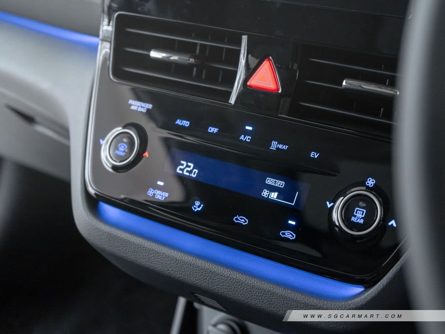 https://i.i-sgcm.com/new_cars/cars/12246/12246_g96