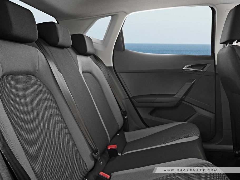 https://i.i-sgcm.com/new_cars/cars/12247/12247_g10
