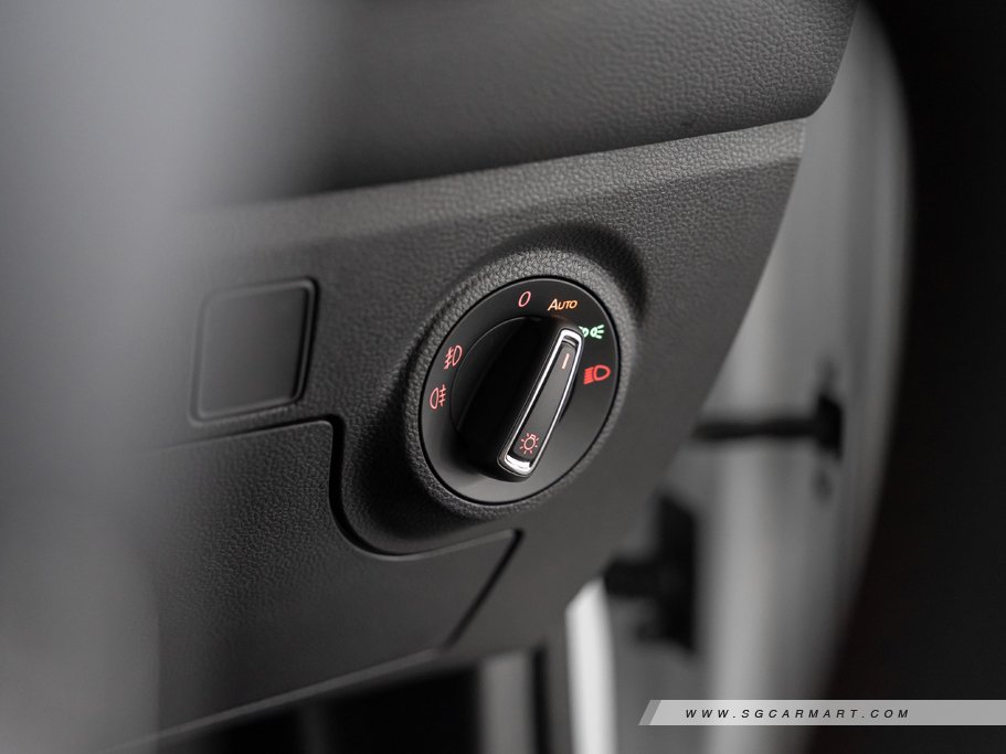 https://i.i-sgcm.com/new_cars/cars/12247/12247_g123