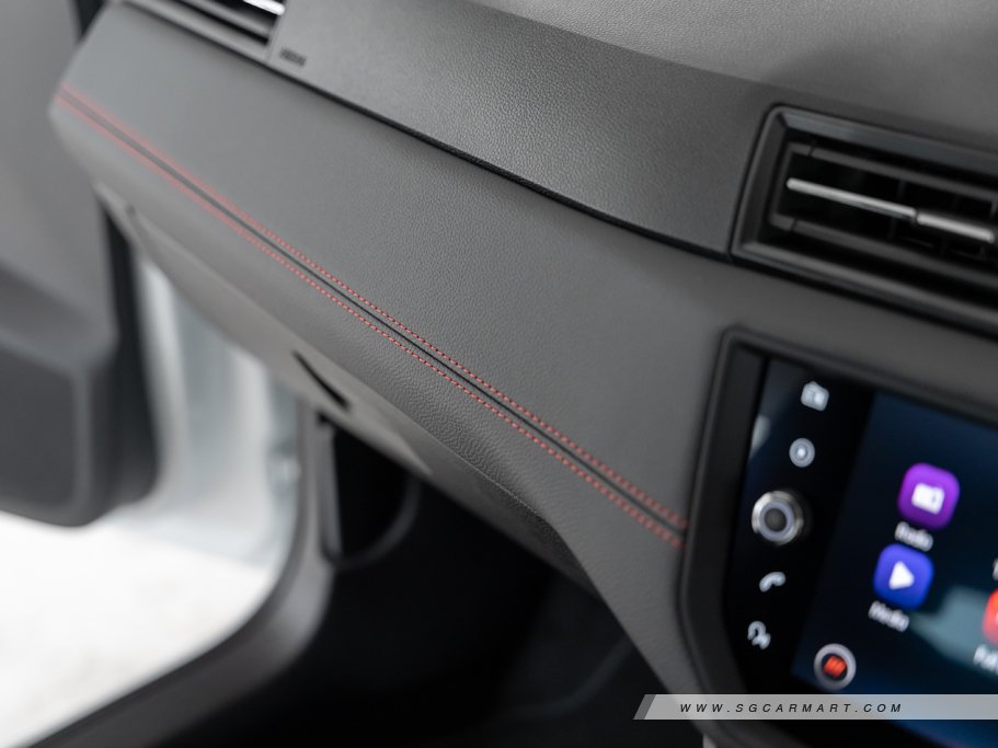 https://i.i-sgcm.com/new_cars/cars/12247/12247_g126