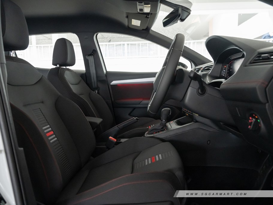 https://i.i-sgcm.com/new_cars/cars/12247/12247_g128