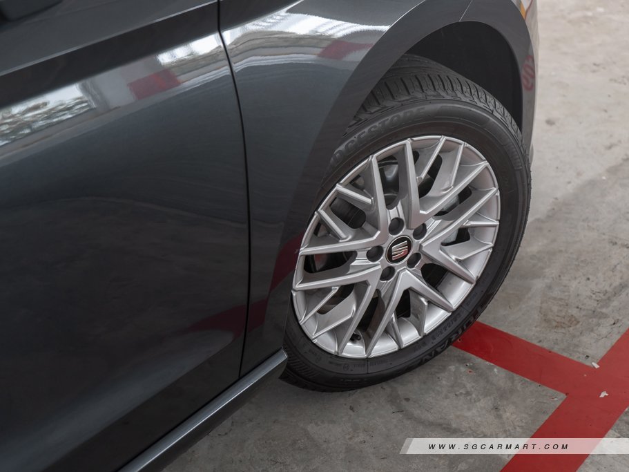 https://i.i-sgcm.com/new_cars/cars/12247/12247_g44