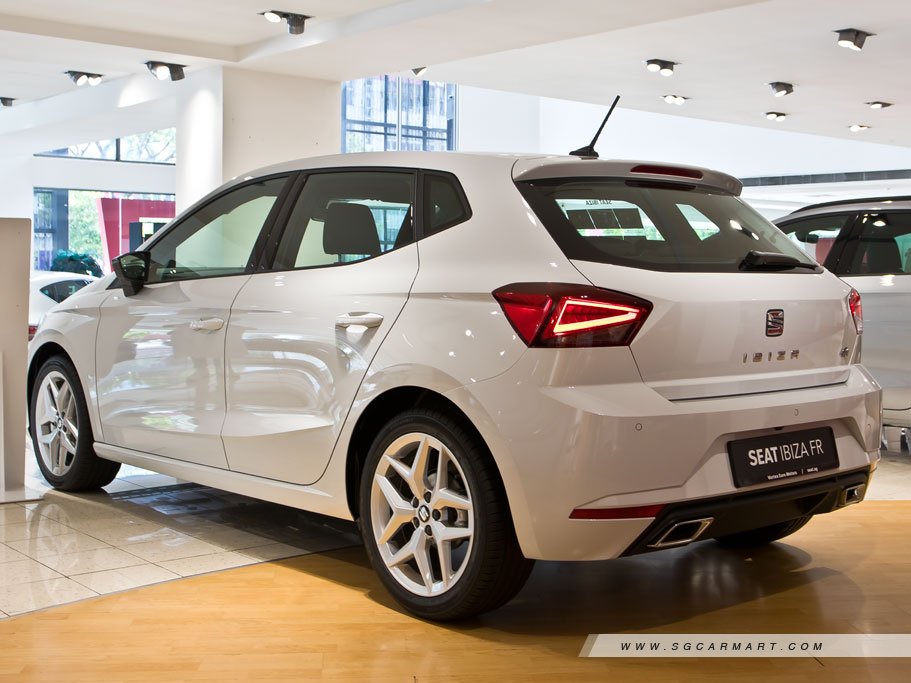 https://i.i-sgcm.com/new_cars/cars/12247/12247_g65