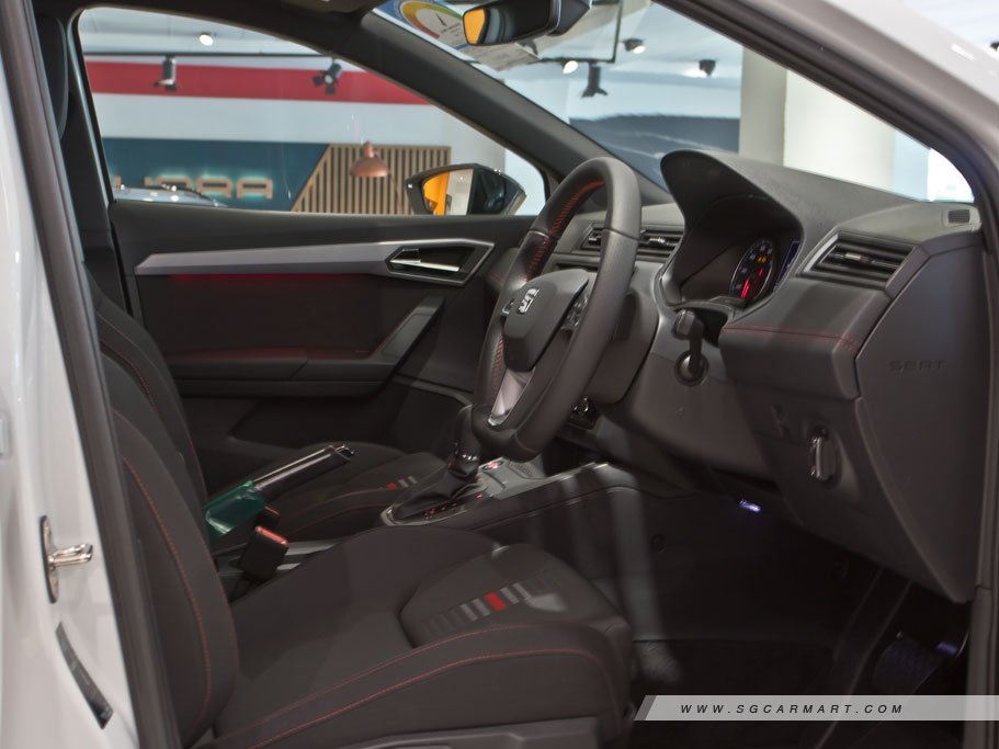 https://i.i-sgcm.com/new_cars/cars/12247/12247_g72