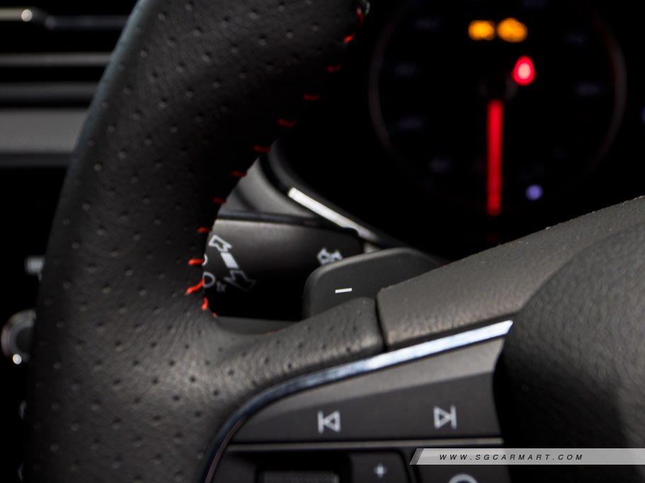 https://i.i-sgcm.com/new_cars/cars/12247/12247_g77