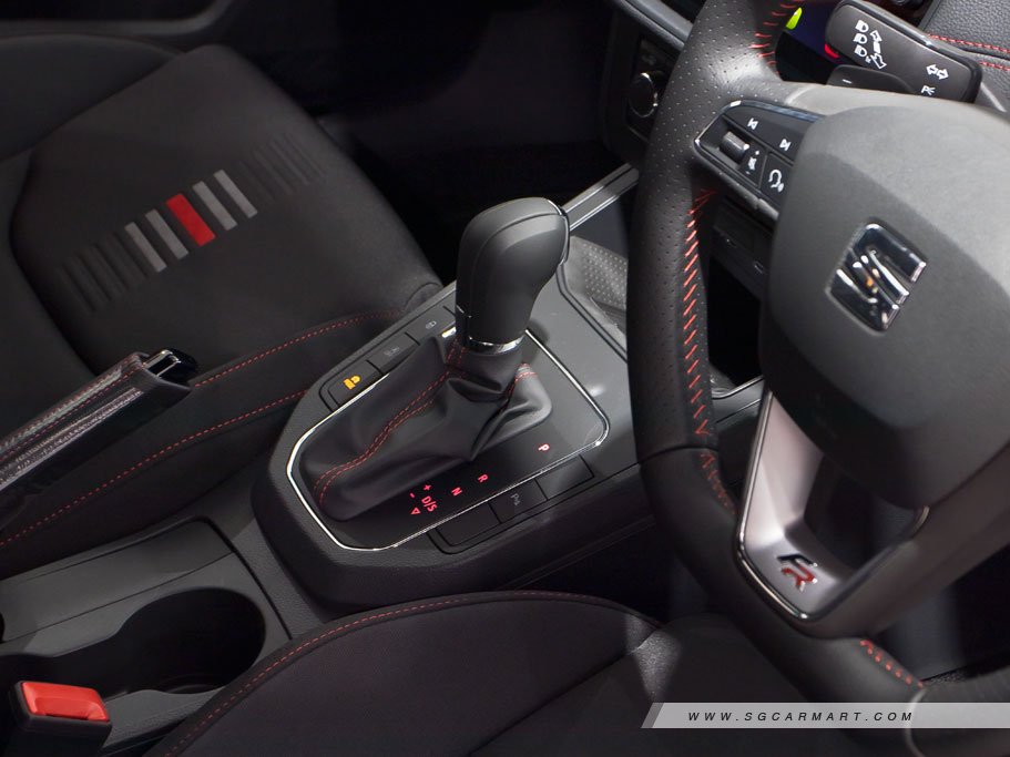 https://i.i-sgcm.com/new_cars/cars/12247/12247_g84