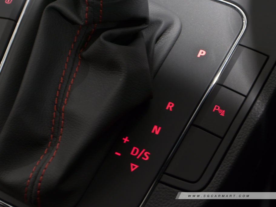https://i.i-sgcm.com/new_cars/cars/12247/12247_g86