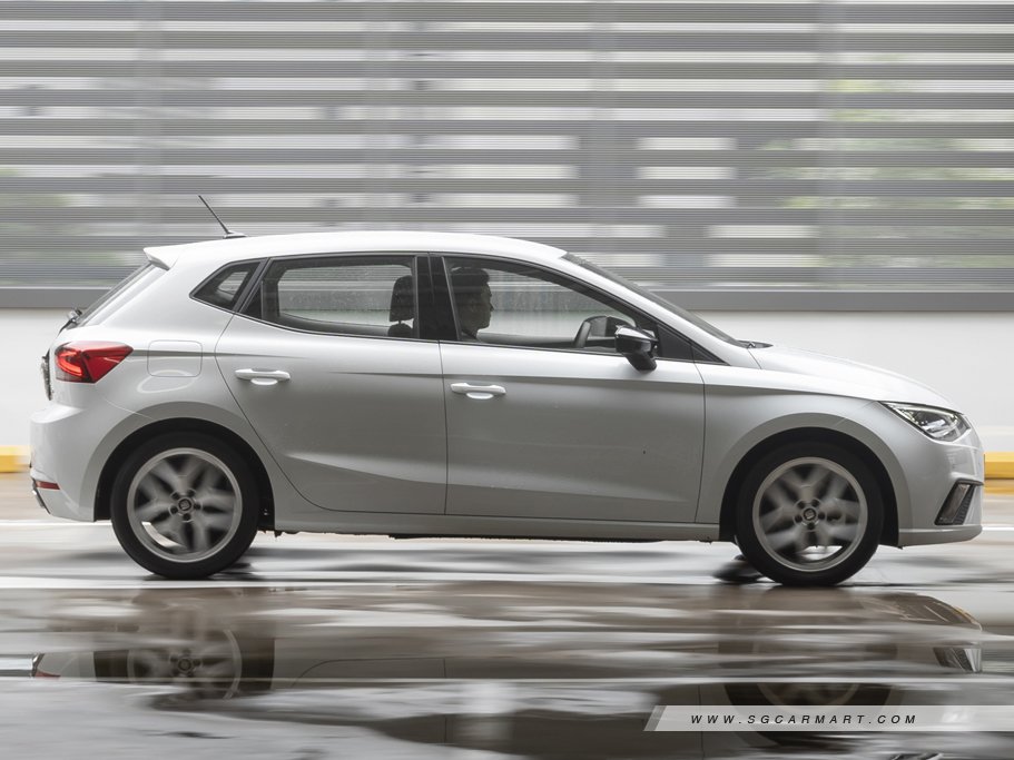 https://i.i-sgcm.com/new_cars/cars/12247/12247_g93