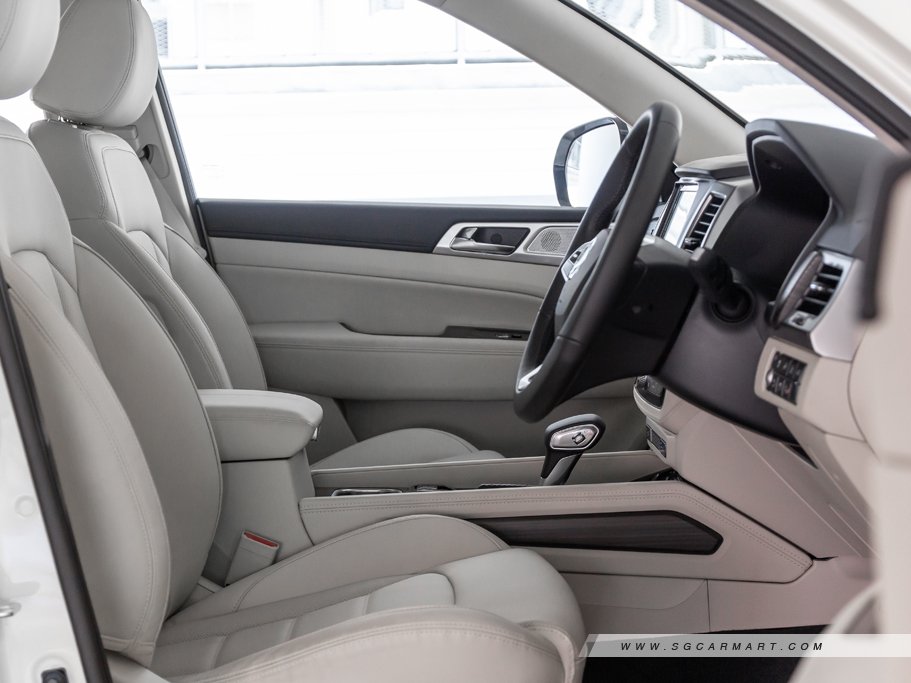 https://i.i-sgcm.com/new_cars/cars/12256/12256_g100