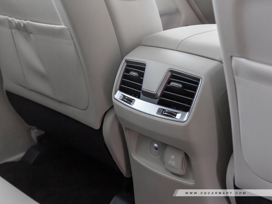 https://i.i-sgcm.com/new_cars/cars/12256/12256_g103
