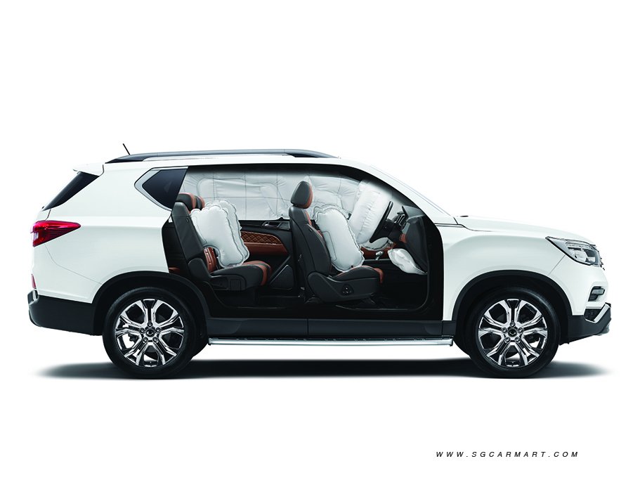 https://i.i-sgcm.com/new_cars/cars/12256/12256_g30