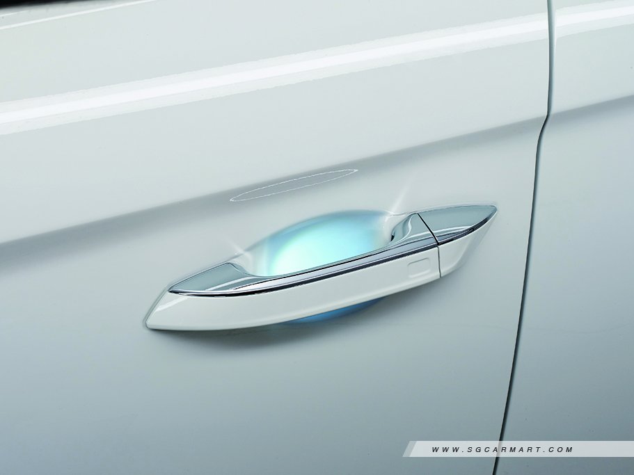 https://i.i-sgcm.com/new_cars/cars/12256/12256_g39