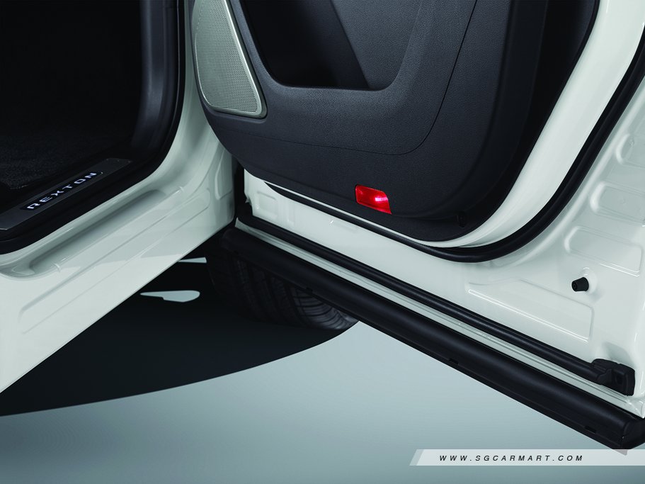 https://i.i-sgcm.com/new_cars/cars/12256/12256_g40