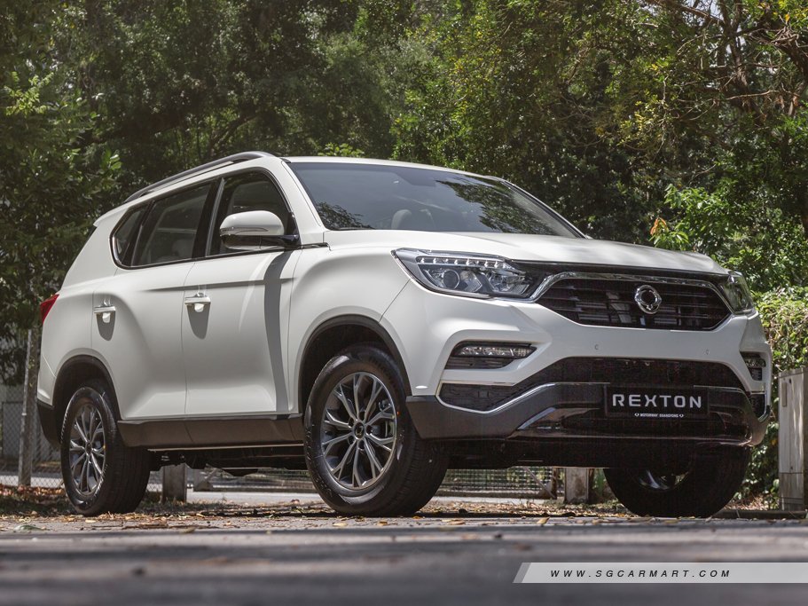 https://i.i-sgcm.com/new_cars/cars/12256/12256_g70
