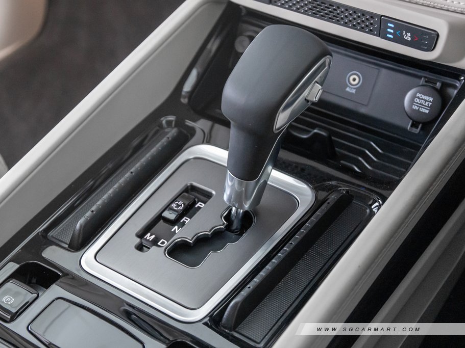 https://i.i-sgcm.com/new_cars/cars/12256/12256_g95