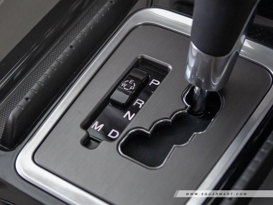 https://i.i-sgcm.com/new_cars/cars/12256/12256_g97