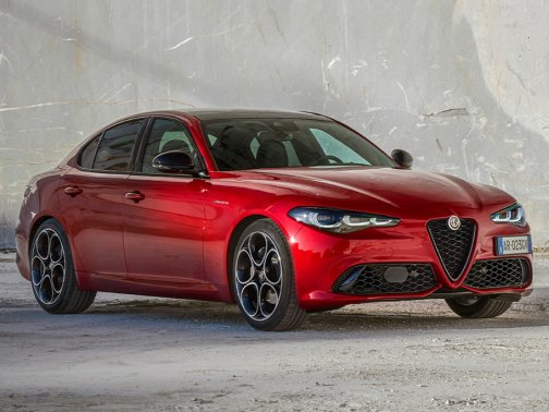 New Alfa Romeo Giulia Photos, Photo Gallery - Sgcarmart