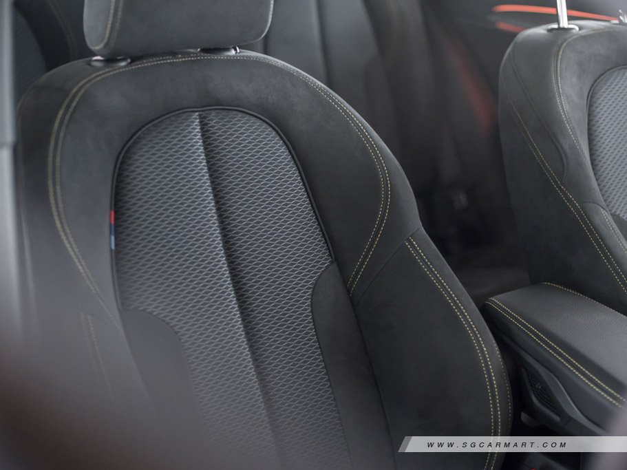 https://i.i-sgcm.com/new_cars/cars/12262/12262_g25