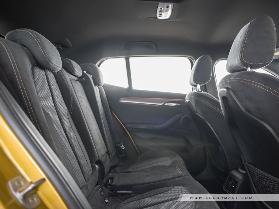 https://i.i-sgcm.com/new_cars/cars/12262/12262_g26