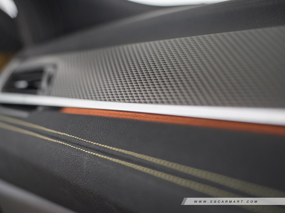 https://i.i-sgcm.com/new_cars/cars/12262/12262_g33