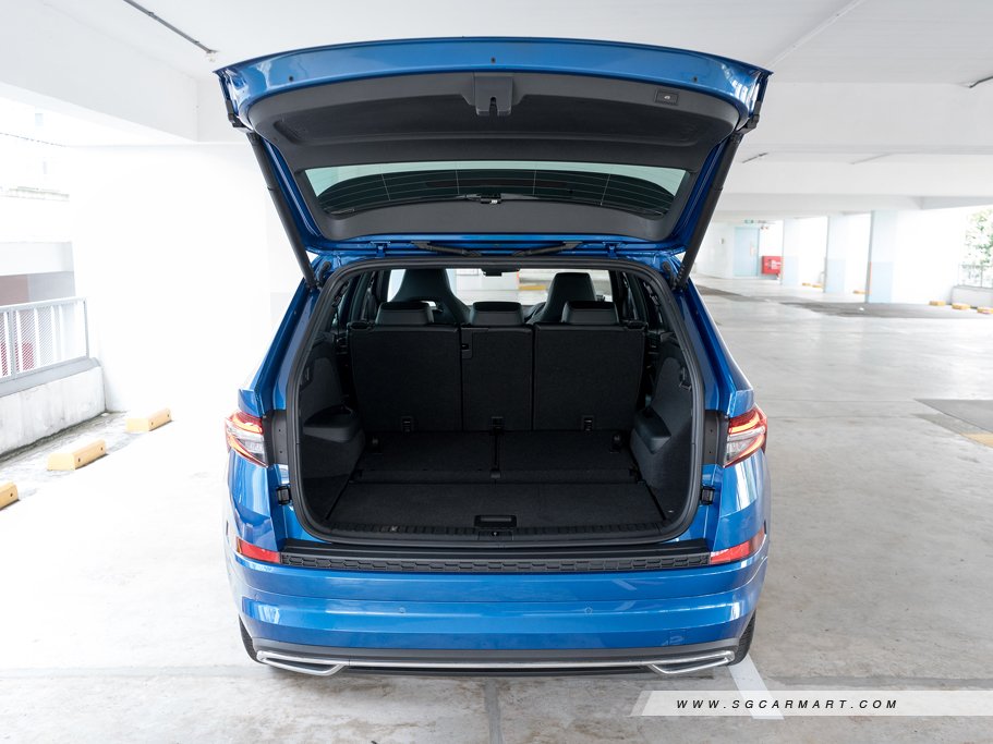 https://i.i-sgcm.com/new_cars/cars/12264/12264_g128