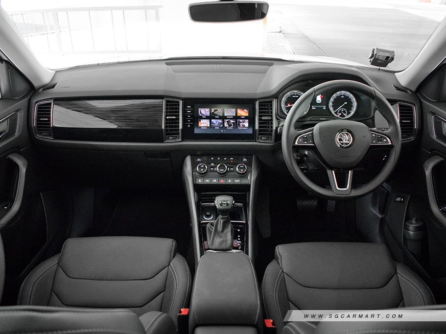 https://i.i-sgcm.com/new_cars/cars/12264/12264_g14