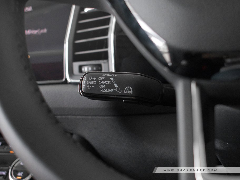 https://i.i-sgcm.com/new_cars/cars/12264/12264_g17
