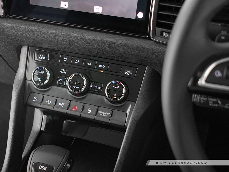 https://i.i-sgcm.com/new_cars/cars/12264/12264_g22