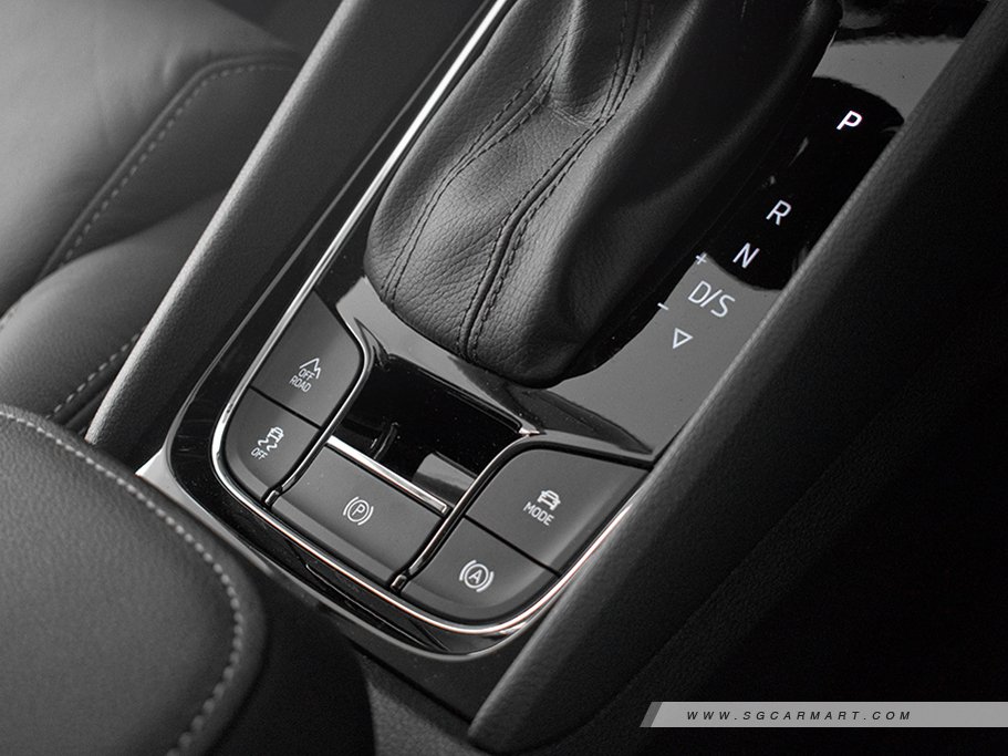 https://i.i-sgcm.com/new_cars/cars/12264/12264_g24