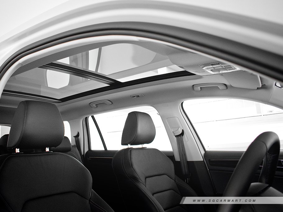 https://i.i-sgcm.com/new_cars/cars/12264/12264_g26