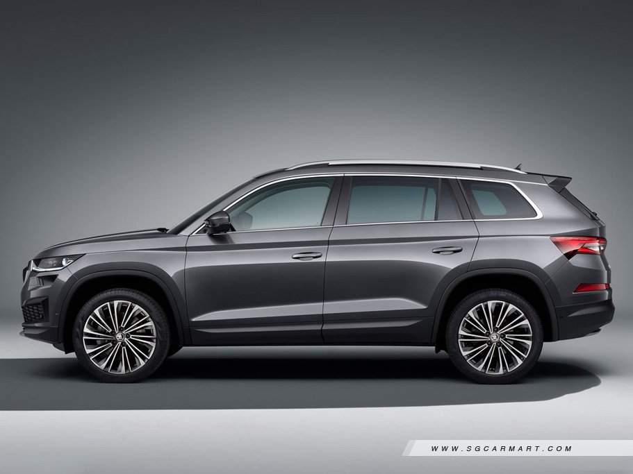 https://i.i-sgcm.com/new_cars/cars/12264/12264_g40