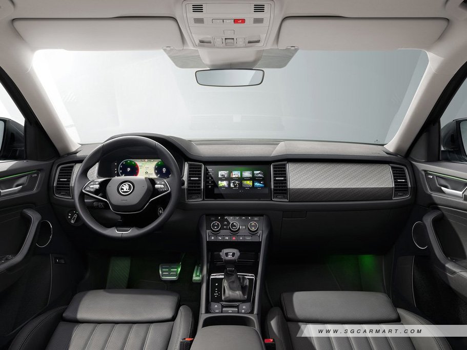 https://i.i-sgcm.com/new_cars/cars/12264/12264_g47