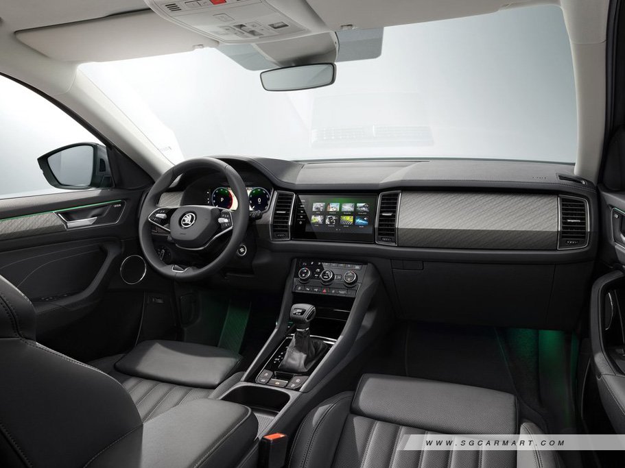 https://i.i-sgcm.com/new_cars/cars/12264/12264_g48
