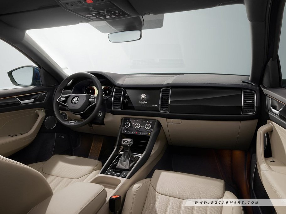 https://i.i-sgcm.com/new_cars/cars/12264/12264_g49