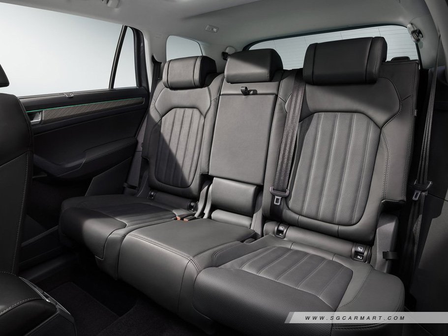 https://i.i-sgcm.com/new_cars/cars/12264/12264_g51
