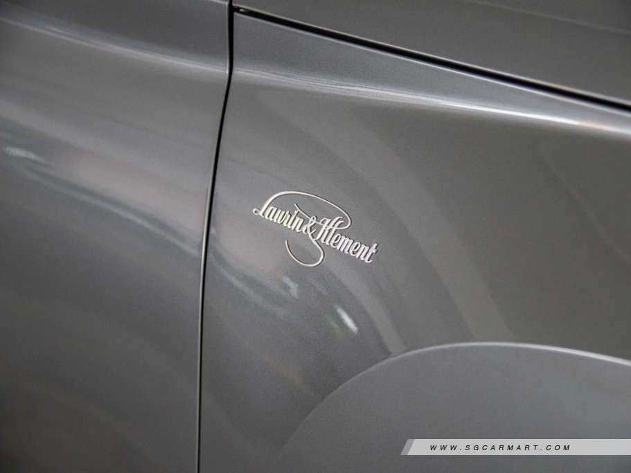 https://i.i-sgcm.com/new_cars/cars/12264/12264_g72