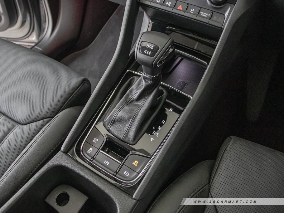 https://i.i-sgcm.com/new_cars/cars/12264/12264_g81