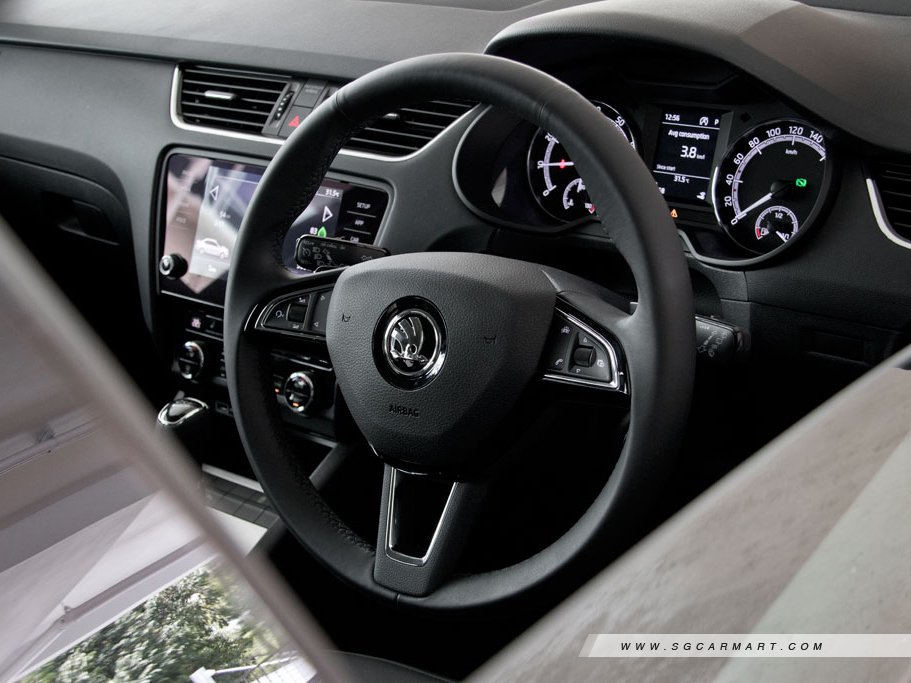 https://i.i-sgcm.com/new_cars/cars/12265/12265_g24