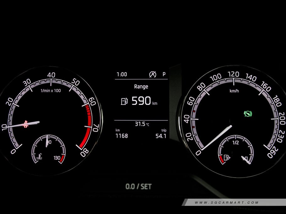 https://i.i-sgcm.com/new_cars/cars/12265/12265_g28