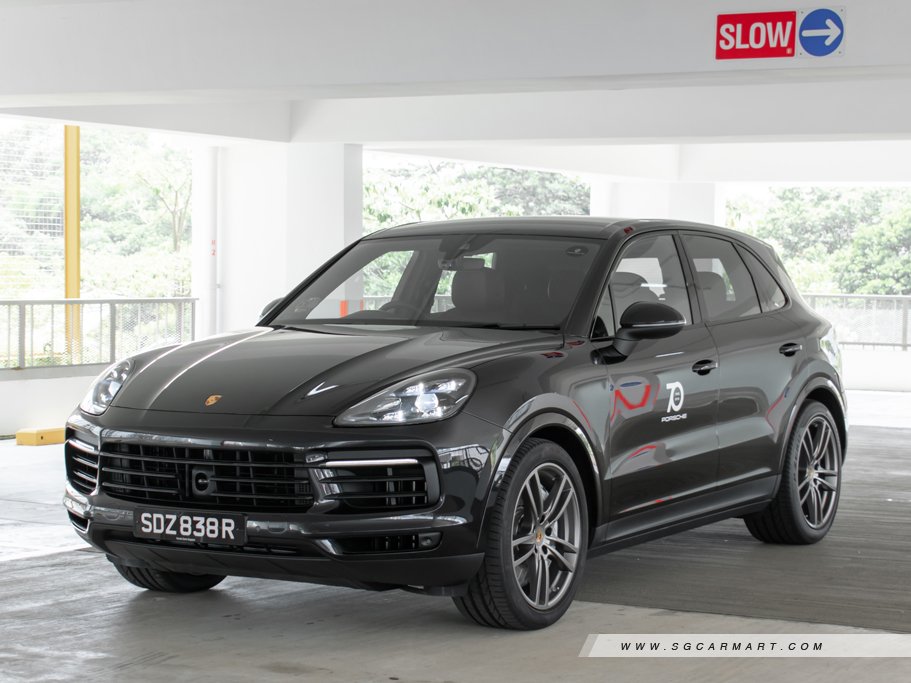 https://i.i-sgcm.com/new_cars/cars/12270/12270_g22
