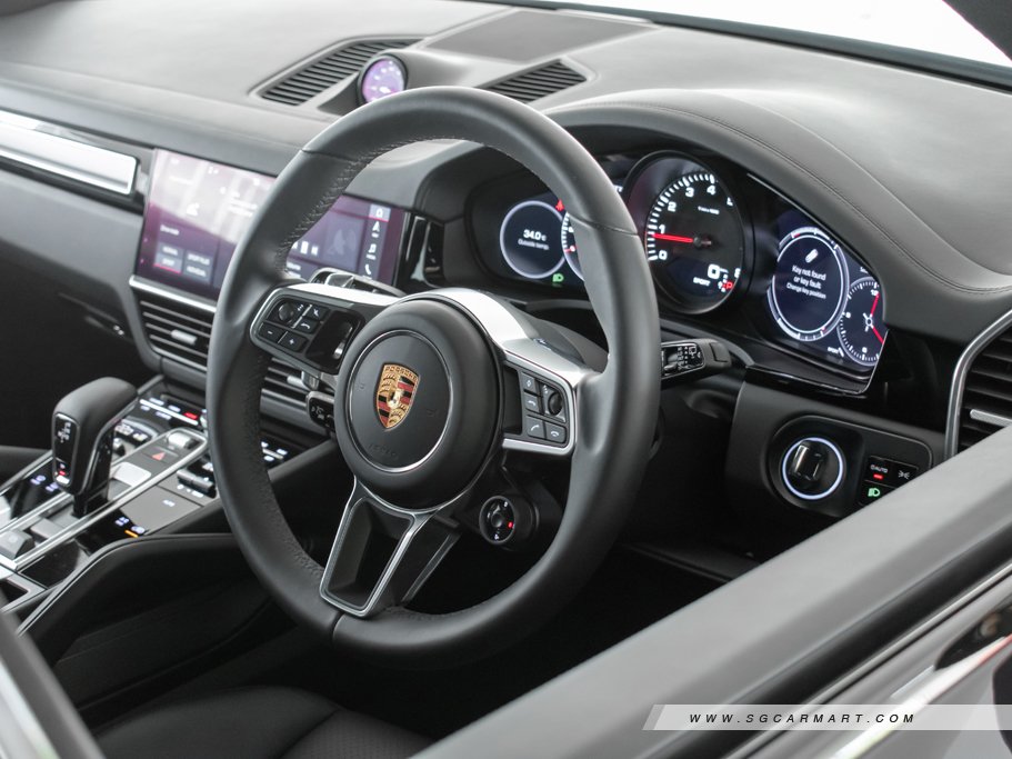 https://i.i-sgcm.com/new_cars/cars/12270/12270_g30