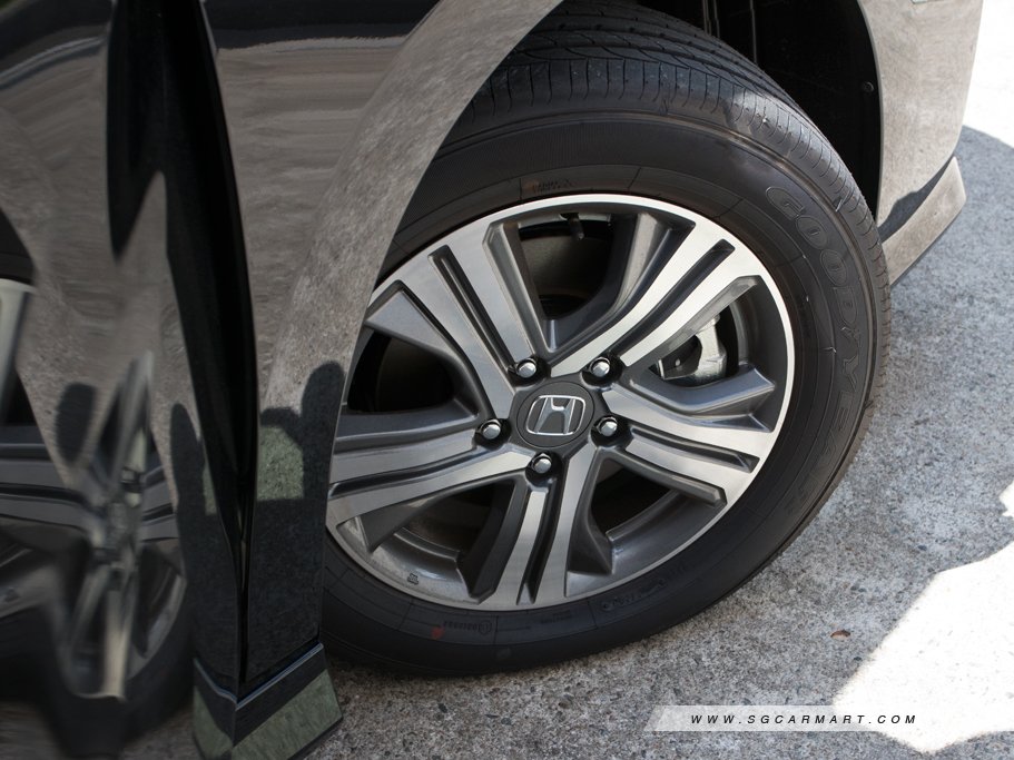 https://i.i-sgcm.com/new_cars/cars/12276/12276_g6
